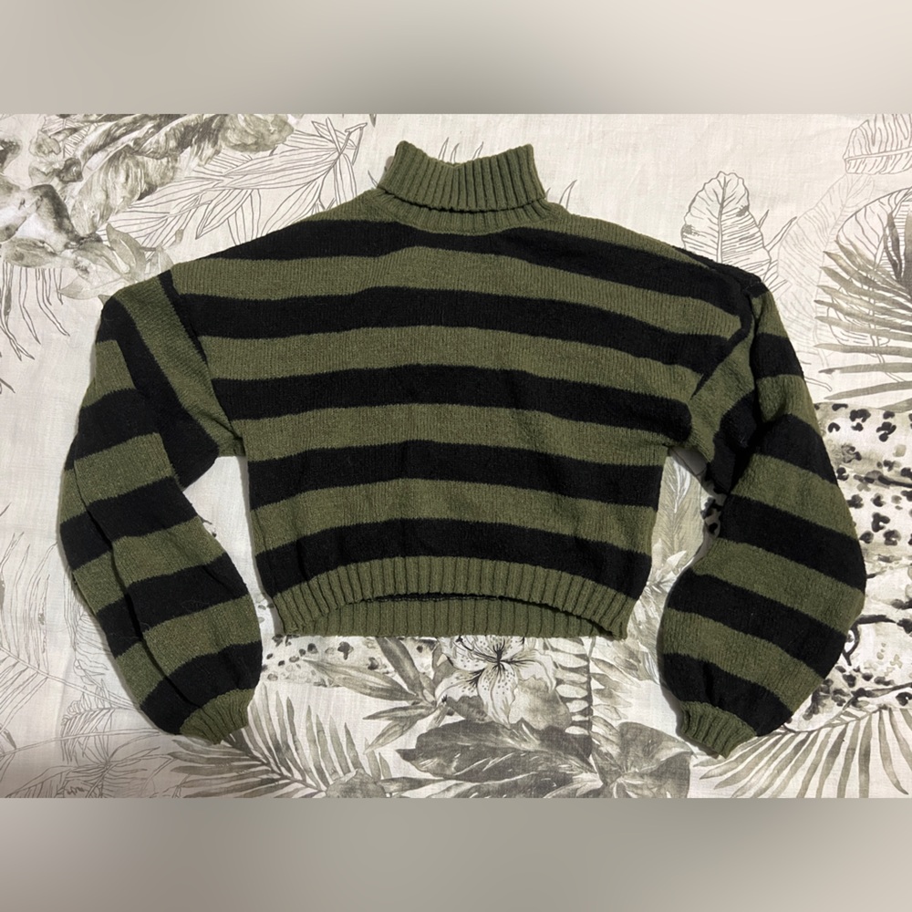 Oversized Striped Cropped Bishop Sleeve Turtleneck Sweater